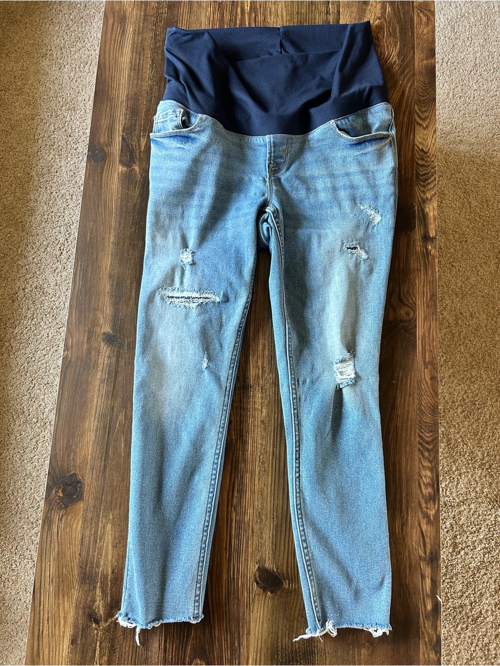Old Navy Distressed Full Panel Maternity Skinny Jeans